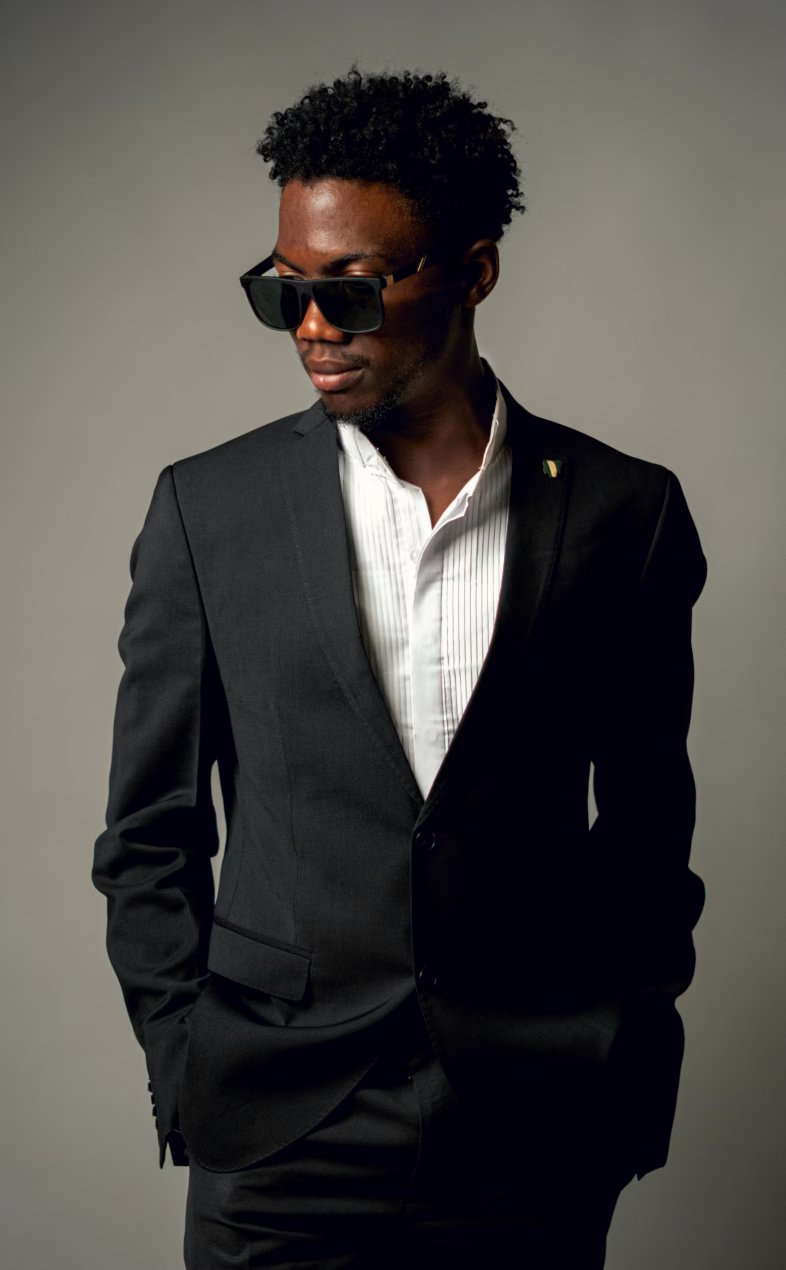 Portrait de l'artiste Kira Montrel